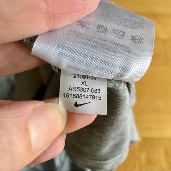 Nike Logo Short Sleeve Tee, Gray, White, Size XL (Youth) - Picture 9 of 16